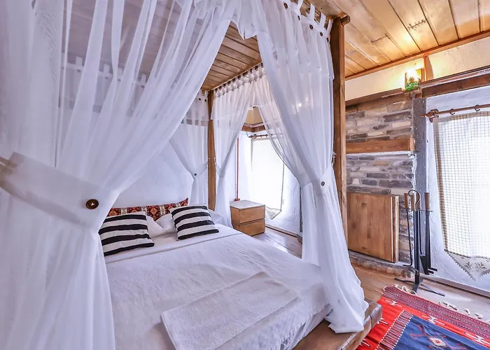 Agach Aparts-savran *